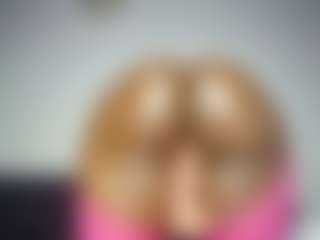 SlimThickKat's Live Sex Cam Show