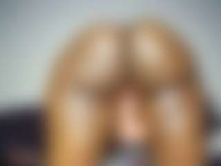 SlimThickKat's Live Sex Cam Show