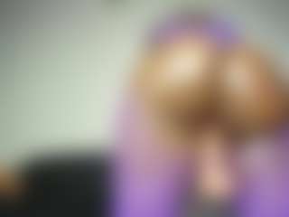 SlimThickKat's Live Sex Cam Show