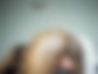 SlimThickKat's Live Sex Cam Show