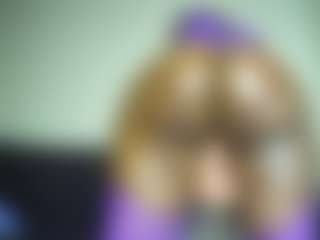 SlimThickKat's Live Sex Cam Show