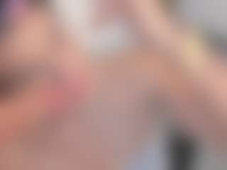 Live cam show with stephanya - Skinny on studioflirtlive.com