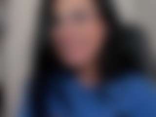 Live cam show with stephanya - Skinny on intimatelivegirls.com