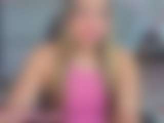 Live cam show with PARISBIGASS - Small Tits on live18s.com