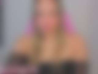 Live cam show with PARISBIGASS - Petite on Mixed Magazine Live