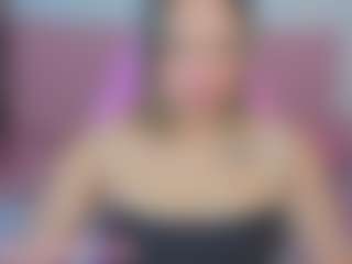 Live cam show with PARISBIGASS - Blonde Hair Petite on AdultVida.com