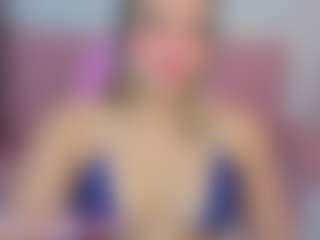 Live cam show with PARISBIGASS - Petite on Cam Slut