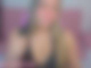 Live cam show with PARISBIGASS - Brown Eyes Blonde Hair on Uber Horny