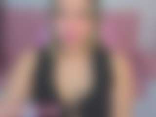 Live cam show with PARISBIGASS - Skinny on livesuperchat.net