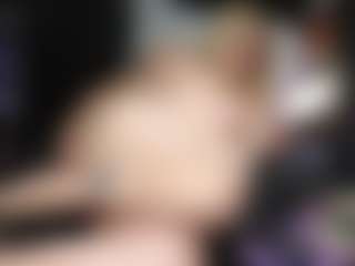 castrated-julie's Live Sex Cam Show