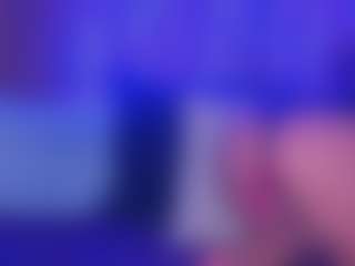 Live cam show with CamillaParis - Green Eyes on Milf Play