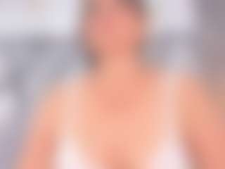 Live cam show with Natalia Milf - Athletic Middle Aged on crypto-cams