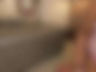 Live cam show with lilly-ass - Tattoos Blonde Hair on Gym Cam Girls