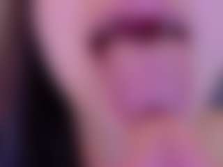 mia-makleynn's Live Sex Cam Show