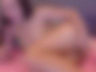 mia-makleynn's Live Sex Cam Show
