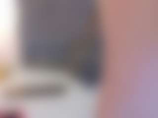 mia-makleynn's Live Sex Cam Show