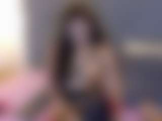 mia-makleynn's Live Sex Cam Show