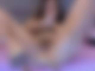 mia-makleynn's Live Sex Cam Show