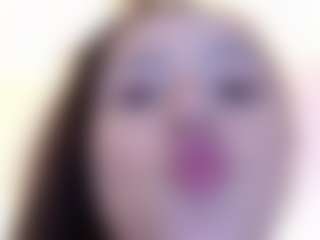 mia-makleynn's Live Sex Cam Show