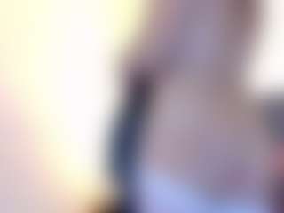 mia-makleynn's Live Sex Cam Show
