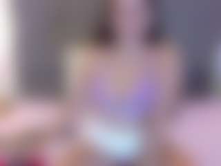 mia-makleynn's Live Sex Cam Show