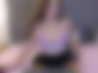 mia-makleynn's Live Sex Cam Show