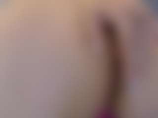 mia-makleynn's Live Sex Cam Show