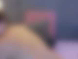 mia-makleynn's Live Sex Cam Show