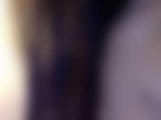 mia-makleynn's Live Sex Cam Show