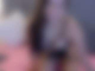 mia-makleynn's Live Sex Cam Show