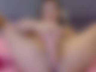 mia-makleynn's Live Sex Cam Show