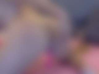 mia-makleynn's Live Sex Cam Show