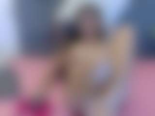 mia-makleynn's Live Sex Cam Show