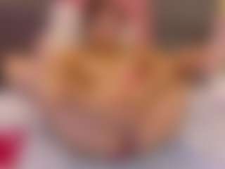 mia-makleynn's Live Sex Cam Show
