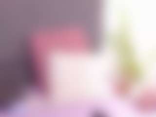 mia-makleynn's Live Sex Cam Show