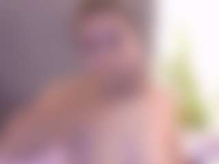 mia-makleynn's Live Sex Cam Show