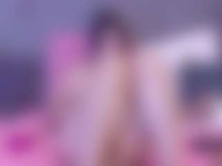 Live cam show with mia-makleynn - Young Adult on StripNow