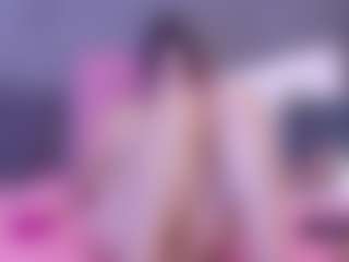 mia-makleynn's Live Sex Cam Show