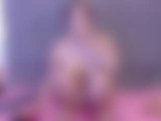 mia-makleynn's Live Sex Cam Show