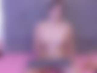mia-makleynn's Live Sex Cam Show