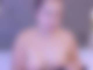 mia-makleynn's Live Sex Cam Show