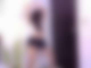 mia-makleynn's Live Sex Cam Show