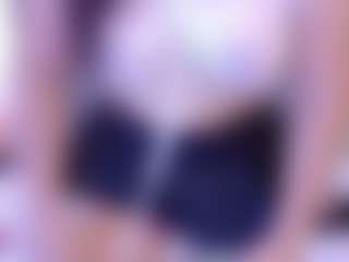 mia-makleynn's Live Sex Cam Show