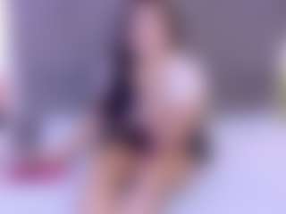 mia-makleynn's Live Sex Cam Show