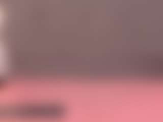 Live cam show with mia-makleynn - Small Tits on Gym Cam Girls