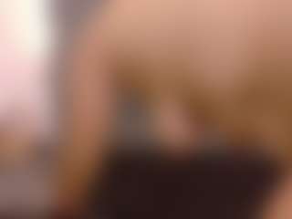 mia-makleynn's Live Sex Cam Show