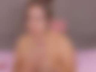 mia-makleynn's Live Sex Cam Show