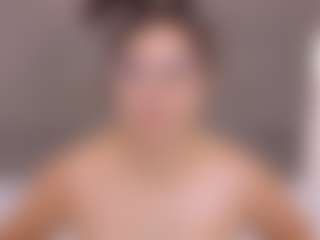mia-makleynn's Live Sex Cam Show