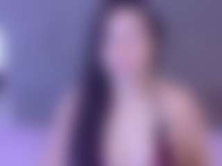 mia-makleynn's Live Sex Cam Show