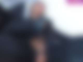 Live cam show with Amatiell - Tiny Tits on Instabang